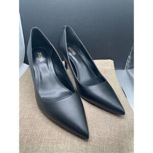 Michael Michael  Kors Dorothy Pump Black Size 8